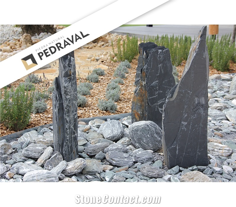 Del Carmen Black Slate Monolith