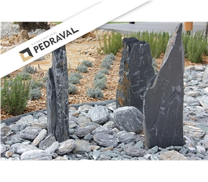 Del Carmen Black Slate Monolith