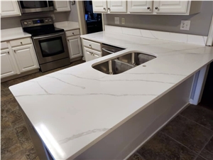 Calacatta Luccia Quartz Kitchen Countertop