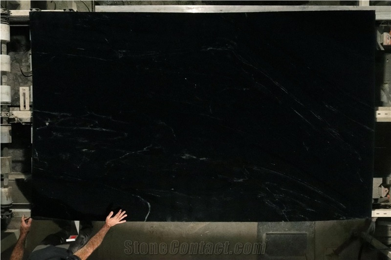 Black Stripe Florido Polished Granite Slabs