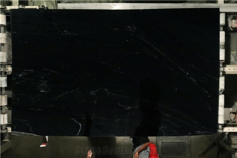 Black Stripe Florido Polished Granite Slabs
