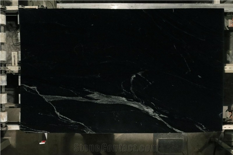 Black Stripe Florido Polished Granite Slabs