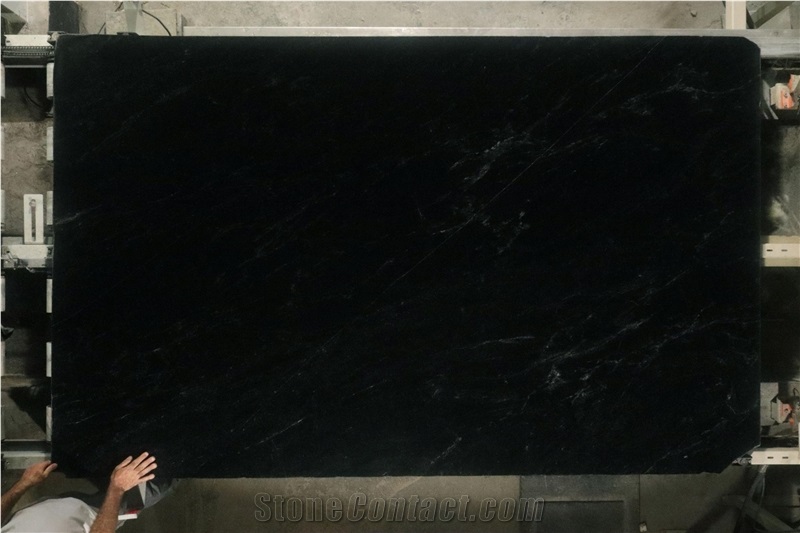 Black Stripe Florido Polished Granite Slabs