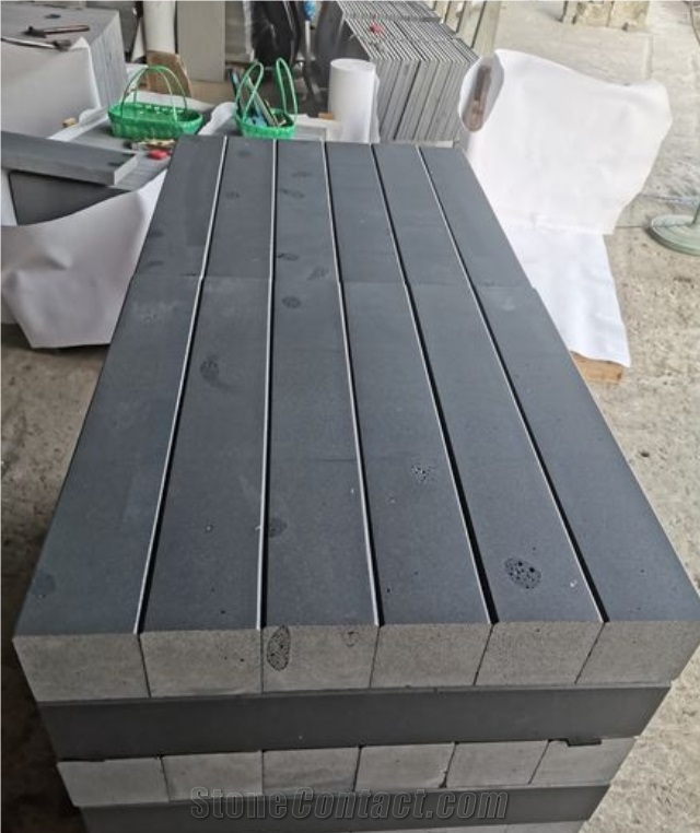 Hainan Black Basalt Kerbstone