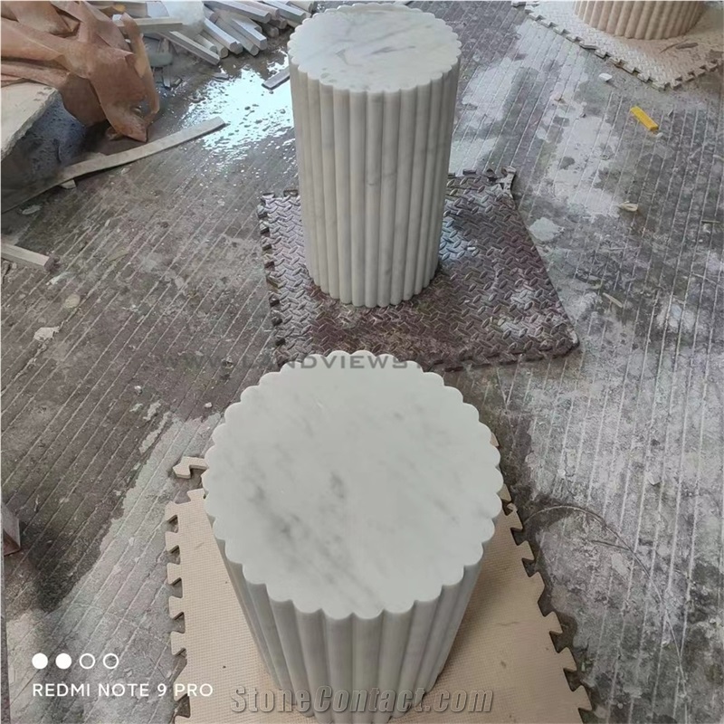 Calacatta Marble Side Table With Scalloped Edge