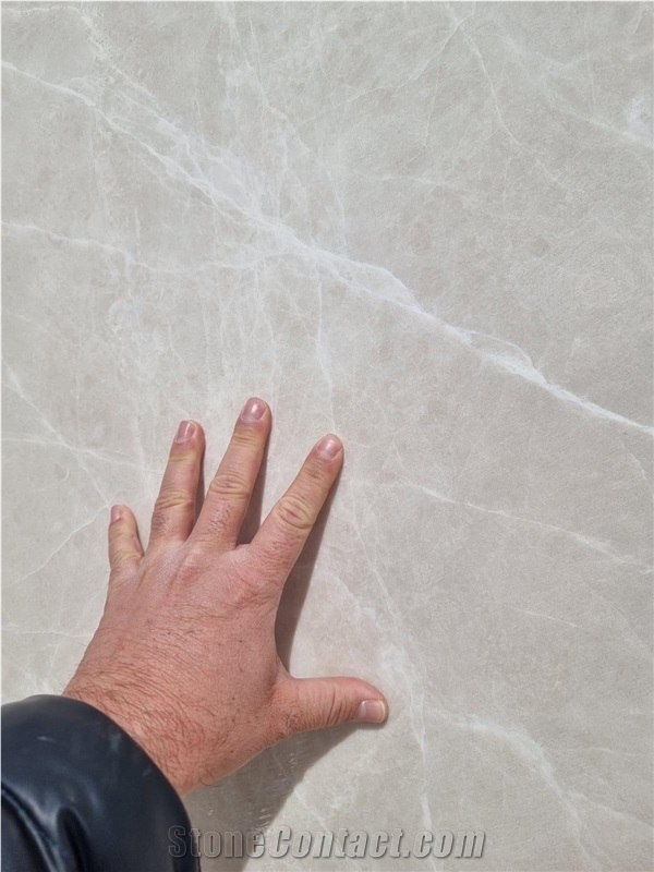 Spider Beige Marble Slabs