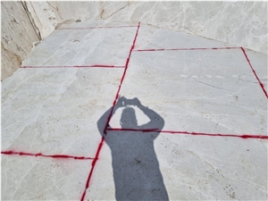 Spider Beige Marble Slabs