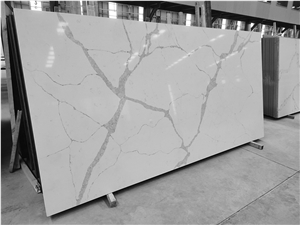Classic White Quartz Middle Size Slabs With Glossy Surface