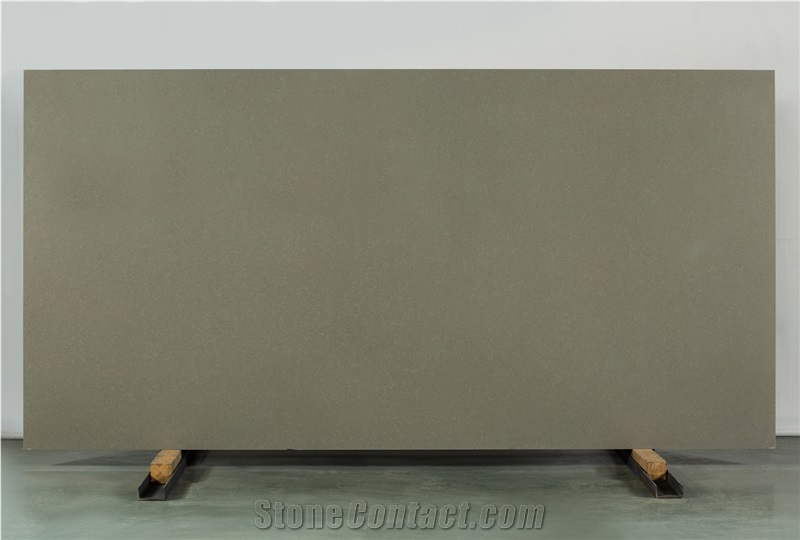 Noble Pattern Quartz Stone Slabs Brown Background