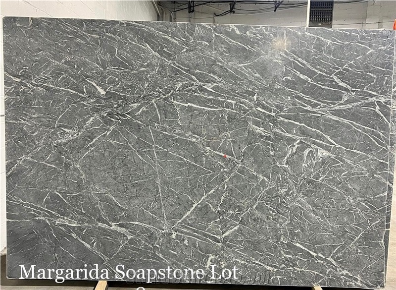 Margarida Soapstone Slabs (008)