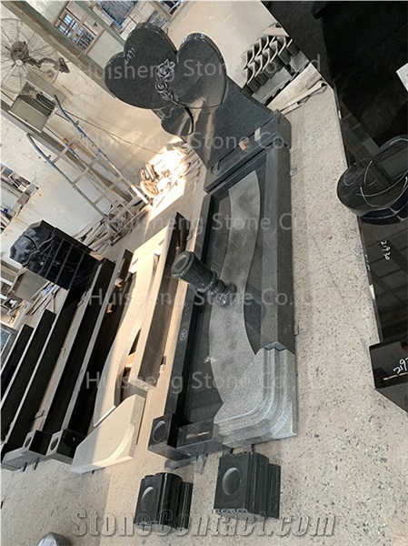 Black Granite Heart Monument/Tombstone
