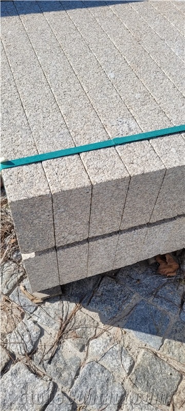Yellow Granite Kerbs 100X8x20cm, Round Edge By Shotblasting