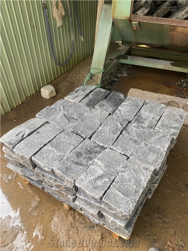 Grey Basalt Tumbled Building Stone, Stone Wall Bricks