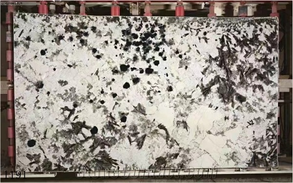 Brazil Alaska White Granite Large Slabs For Interior Design