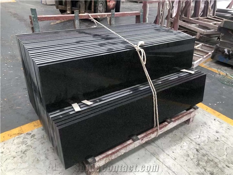 High Quality Oulainen Black Granite Slabs