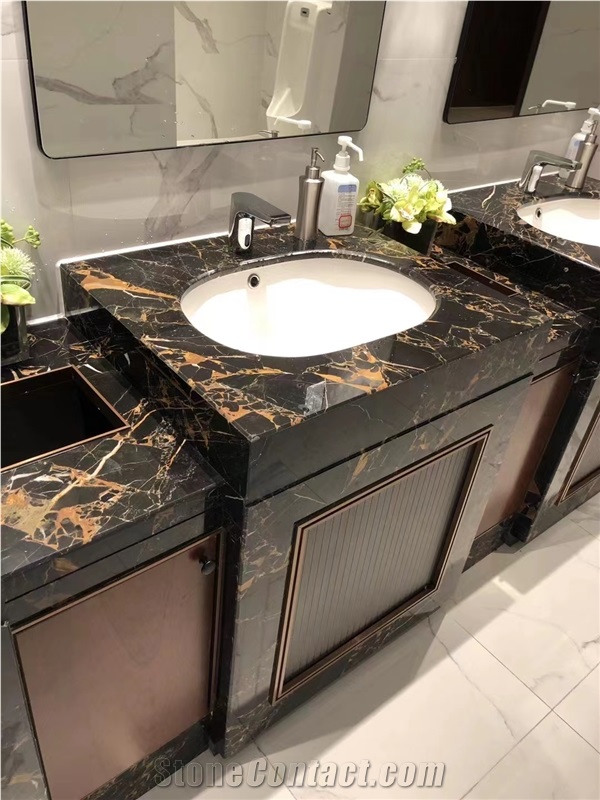 Modern Style Surface Black Gold Marble Sculptures