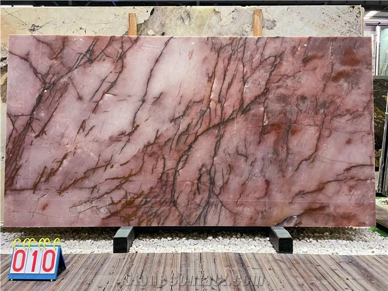 Red Cosmopolitan Quartzite Slab