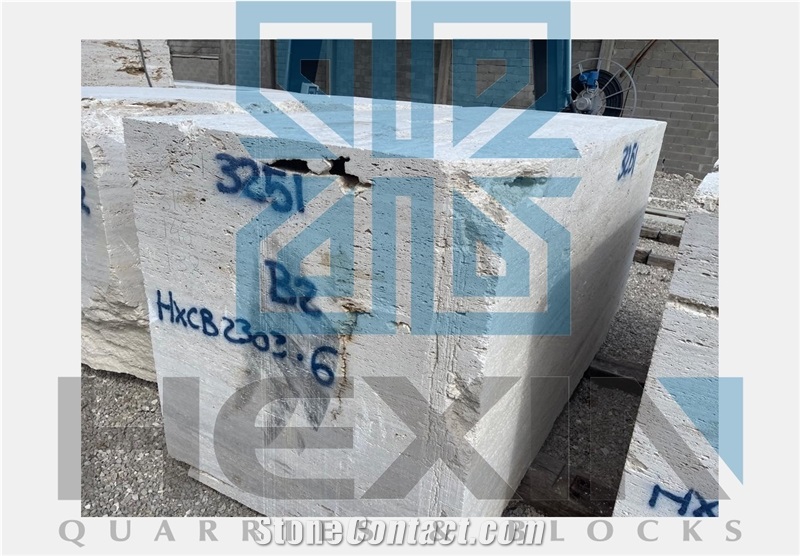 Italian Extra Ivory Travertine Blocks