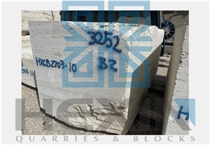 Italian Extra Ivory Travertine Blocks