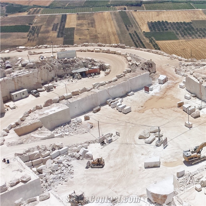 Pietra Ducale Marble Quarry
