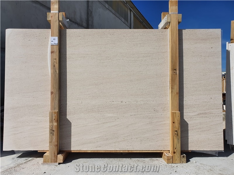 Moca Cream Limestone Polished Finish Medium Grain Tiles