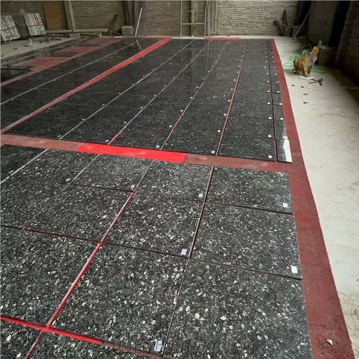 Polished Silver Pearl Granite Flooring Tiles