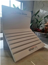 Table Display Stans In White Color