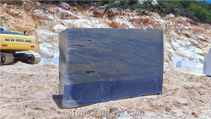 Azul Macaubas Quartzite Slabs