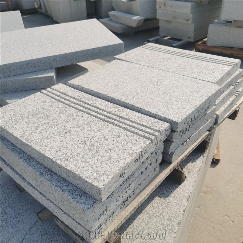 High Quality Padang Light Granite Staircase /Stair Step