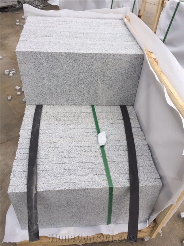 Quality Padang Light Granite 603 Flamed Paving Stone & Paver