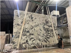 Brazil Peacock Gold Granite Big Slabs Polished For Interior