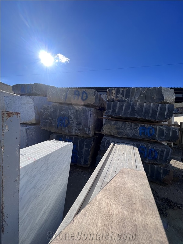 Black Absolute - Noir Azilal Marble Blocks