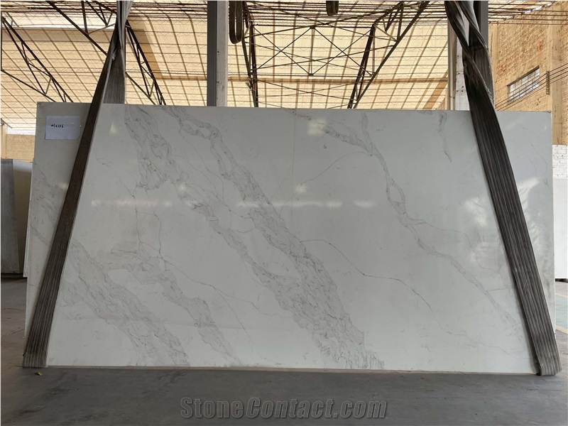 Exotic Quartz Calacatta Gold Veining Badan Thailand