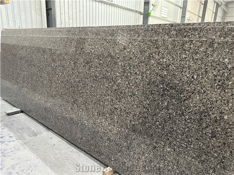 Desert Green Granite Slabs