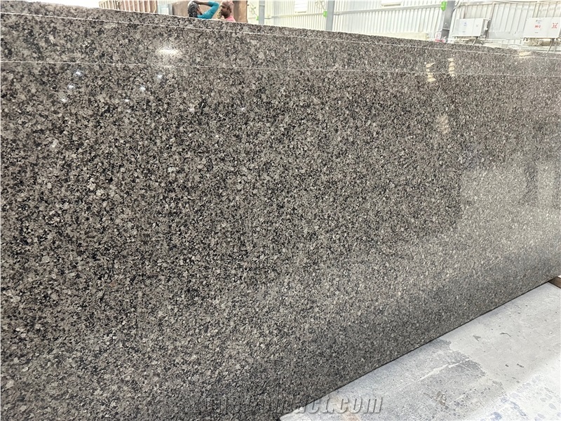 Desert Green Granite Slabs