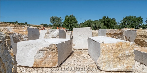 Roman Kingstone Travertine Blocks