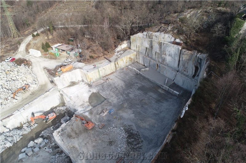 Beola Argentata Di Monte Quarry