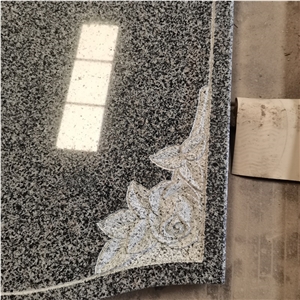 China New G654 Granite Headstone With Rose Carvings