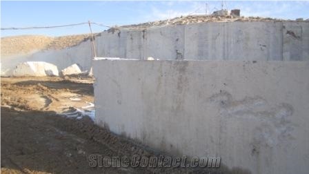 Takab Travertine - Angoran Beige Travertine Quarry