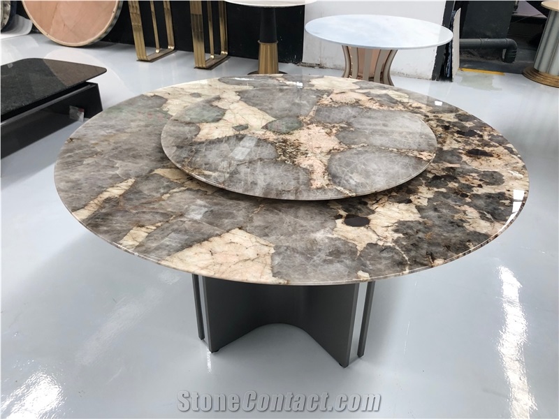 Patagonia Quartzite Round Dinner Table