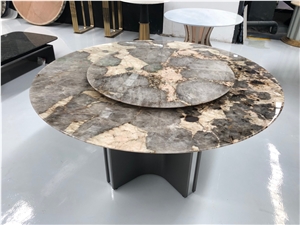 Patagonia Quartzite Round Dinner Table