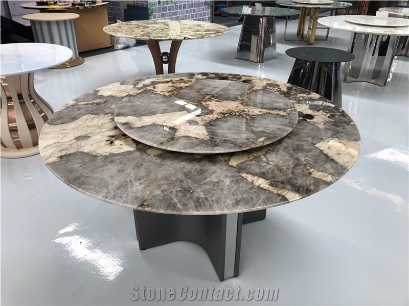 Patagonia Quartzite Round Dinner Table