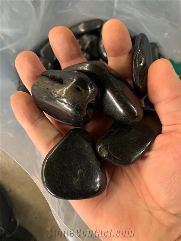 Black Polished Pebble Stone
