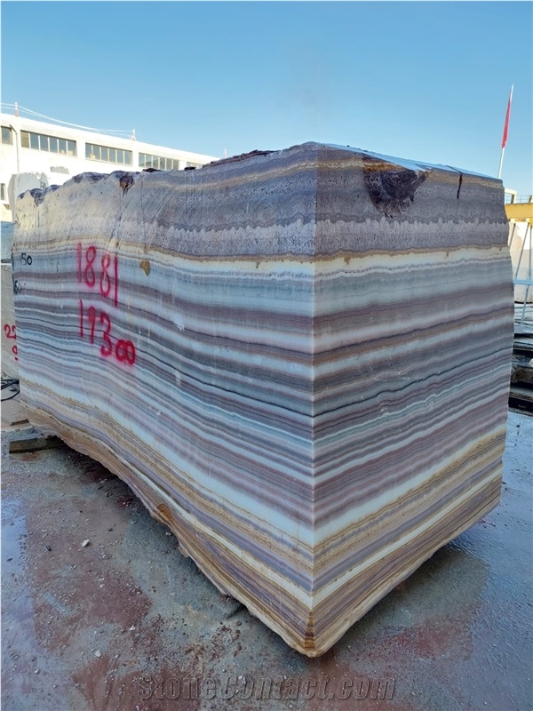 Eskisehir Rainbow Onyx Quarry