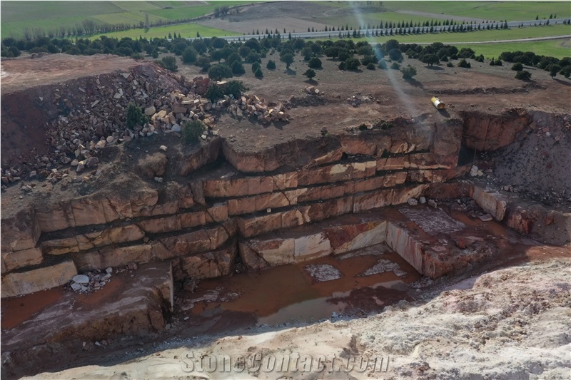 Eskisehir Rainbow Onyx Quarry