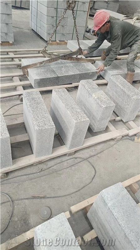 Export Flamed Sesame White Granite G603 Road Kerb Stone