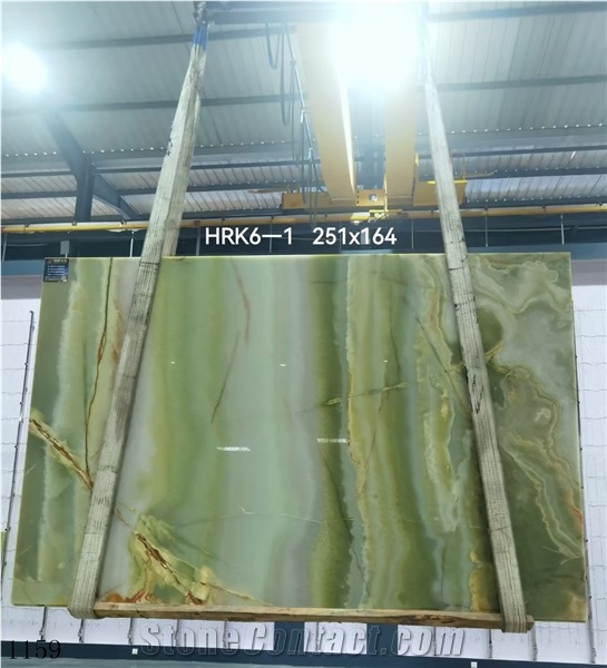 Afghan Green Onyx Polished For Living Room Use