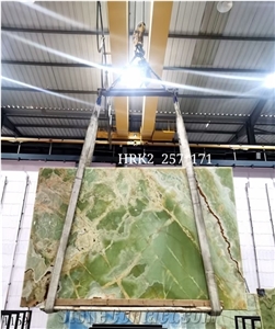 Afghan Green Onyx Polished For Living Room Use