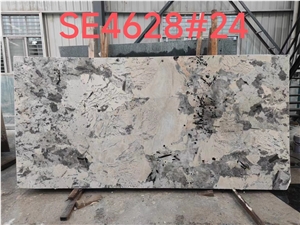 Snow Mountain Silver Fox Granite Bianco Antico