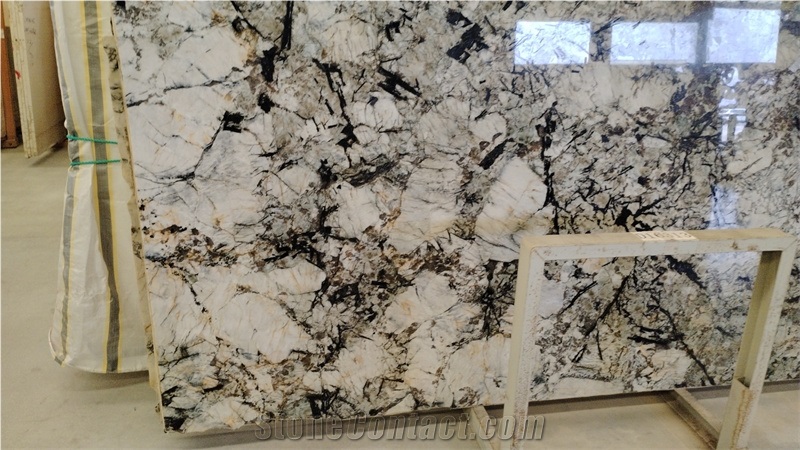 Splendor Granite Slabs And Tiles